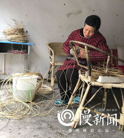 開(kāi)州有條藤椅街,滿街都是手藝人